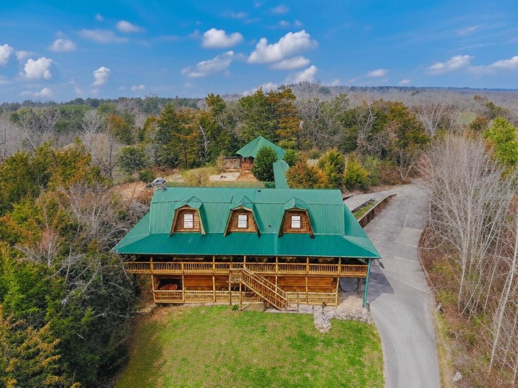 Smoky Bear Lodge With Guest House, Hot Tub, 1089 Free Tickets Each Paid Day, Dollywood And More Sevierville Dış mekan fotoğraf