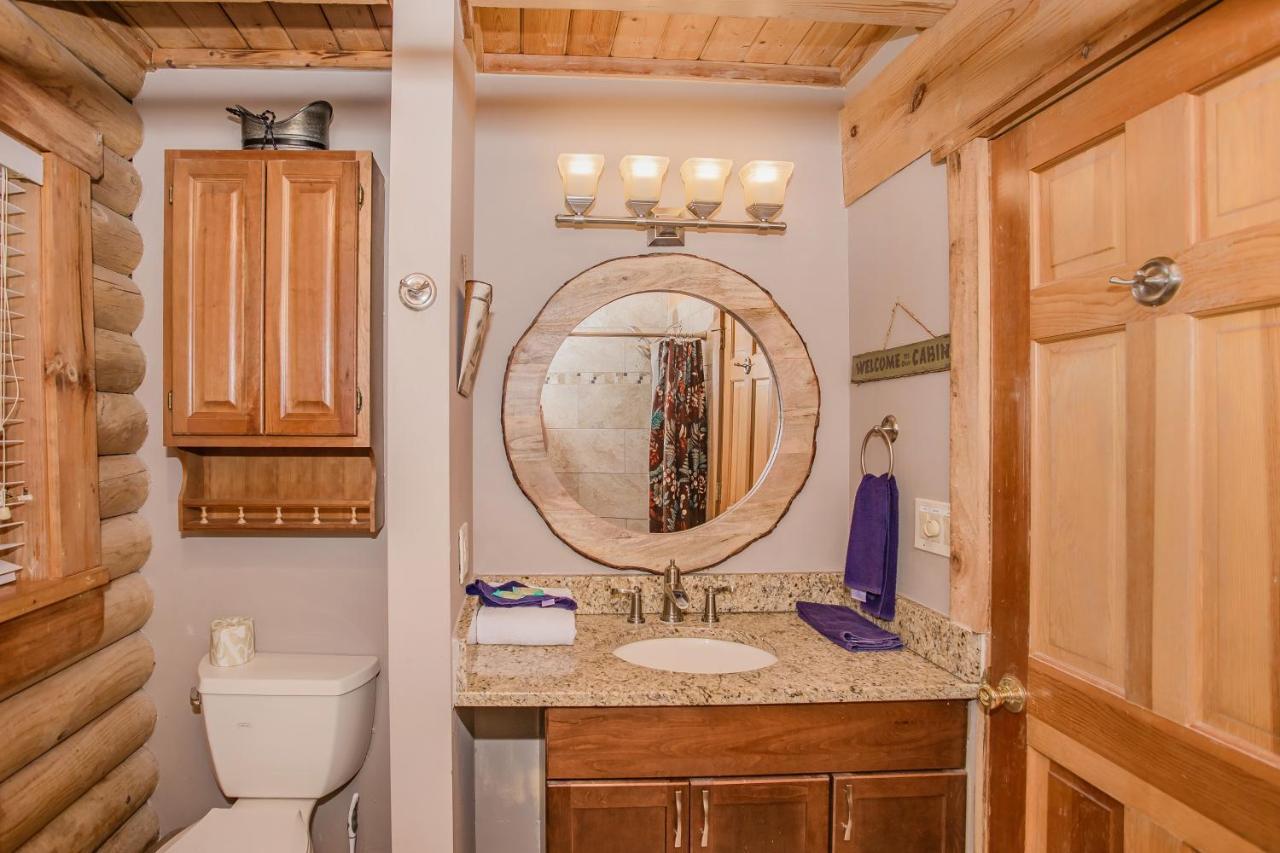 Smoky Bear Lodge With Guest House, Hot Tub, 1089 Free Tickets Each Paid Day, Dollywood And More Sevierville Dış mekan fotoğraf