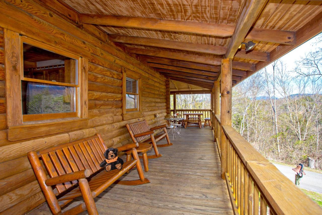 Smoky Bear Lodge With Guest House, Hot Tub, 1089 Free Tickets Each Paid Day, Dollywood And More Sevierville Dış mekan fotoğraf